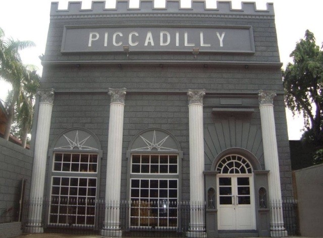 Piccadilly Suites