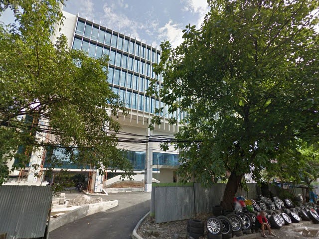 Pakarti Centre Building