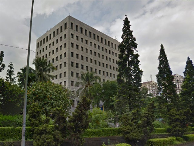 Aminta Plaza